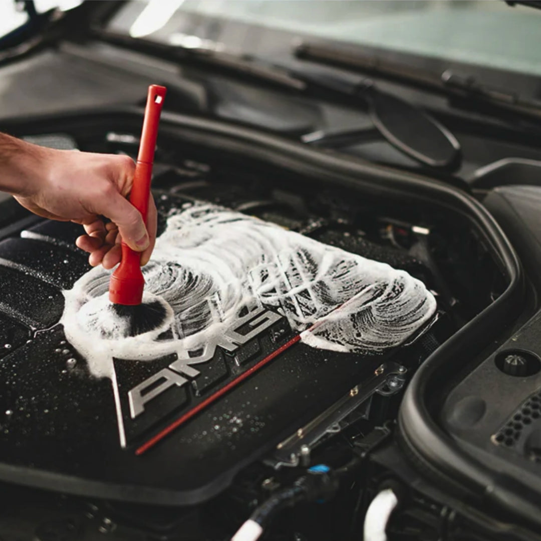 Ultra-Soft TriGrip Detailing Brush